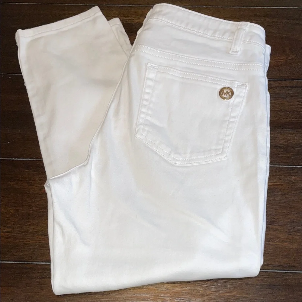 Michael Kors White Izzy Cropped Skinny Jeans.  Size 12